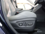 パワーシート搭載。微妙な調整が手軽にでき、ピッタリなポジションで運転することが可能です。