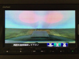 【バックカメラ】運転が苦手な方も車庫入れラクラクです!ギアをリバースに入れれば自動的に切り換わりますので、面倒な操作は不要です♪狭い駐車場もお車を傷つけず安心ですね!