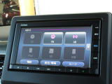ナビゲーションはギャザズメモリーナビ(VXM-235Ci)を装着しております。AM、FM、CD、Bluetooth、音楽録音再生がご使用いただけます。初めて訪れた場所でも安心ですね!