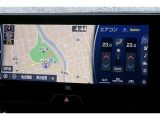 T-Connnect SDナビを装備。JBLプレミアムサウンドシステムまで装備しています。車内に臨場感ある音楽空間を生み出します。
