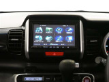 パナソニック製ナビCN-R330Dがそうちゃくされており、CD/DVD/フルセグTV/ナビ機能があります。