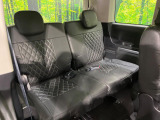 3列目シートはもちろん状態良好☆大人でもゆったりと座って頂けますので、大人数でのお出かけもラクラクです♪ご家族で、気の知れた仲間で、ドライブに行くのが楽しみですね♪