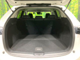 後席を格納すると、これだけの広さが!シーンに合わせたシートアレンジで、大きな荷物も積むことが出来ます♪