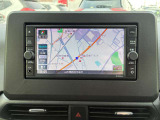 ディーラー純正ナビゲーション付き、行きたい所に案内してくれます。楽しいドライブのお手伝い(*&acute;&nabla;`)ノ