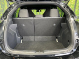 普段のお買い物や通勤、送迎等に十分な荷室スペースを確保しております。セカンドシートを倒すと、大きな荷物の積載も可能です♪