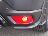 視界不良などの際に後続車へ自車の存在を知らせるバックフォグ、追突防止に貢献します