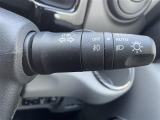 【 オートライト 】オートライトなのでライトの点け忘れを気にすることなく運転が出来ます。