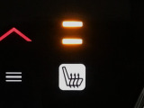 【シートヒーター】エアコンよりも暖かくなるのが早く、エンジンをかけるとあっという間にポカポカに♪エアコンと違い風が出るわけではないので乾燥に敏感な方でも安心して使用できますよ♪