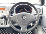 ステアリングも使用感が少なく、きれいな状態となっております♪