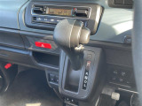 【 シフト 】スムーズなシフトチェンジで快適にお車を操縦していただけます!