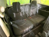 3列目シートはもちろん状態良好☆大人でもゆったりと座って頂けますので、大人数でのお出かけもラクラクです♪ご家族で、気の知れた仲間で、ドライブに行くのが楽しみですね♪