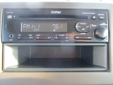 1DINオーディオ付いてます。CDやFMが聴けますよ♪