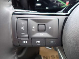 ステアリングスイッチが装備されておりステアリングから手を離す事無くオーディオ類の操作が可能ですので非常に便利です♪