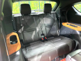 3列目シートはもちろん状態良好☆大人でもゆったりと座って頂けますので、大人数でのお出かけもラクラクです♪ご家族で、気の知れた仲間で、ドライブに行くのが楽しみですね♪