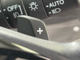 ★パドルシフト★ ハンドルにある『+』と『-』のレバーを指先で操ることで、マニュアル車感覚のシフトチェンジが楽しめるパドルシフトです☆