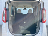普段のお買い物や通勤、送迎等に十分な荷室スペースを確保しております。セカンドシートを倒すと、大きな荷物の積載も可能です♪