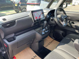 使い勝手の良いインパネデザイン☆スイッチなどの操作性もバッチリですよ♪
