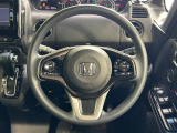 ステアリングも使用感が少なく、きれいな状態となっております♪