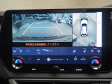 バックカメラ付きで運転が苦手な方の車庫入れもラクラクです。後方の死角部分がモニターに映し出されるので安全性もアップ!