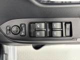 電動格納ミラーで狭い駐車場でも安心です♪