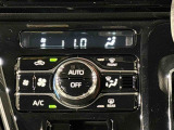 車内空調は&rdquo;AUTOエアコン&rdquo;にお任せ。運転に集中出来ますよ!