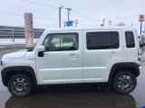 個性豊かなスタッフがお客様の車選びをしっかりとアドバイスいたします。是非一度鶴田自動車へご来店お待ちしております。当社は中古自動車販売士が在籍しています。
