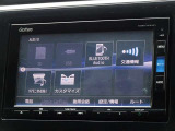 CD・DVD(再生機能)・ブルートゥース等を使用することができます。