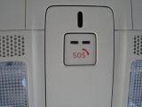 SOSボタンが天井に付いておりますので、事故や故障、そしてクルマにまつわるトラブルまで、マツダのオペレーターにご相談いただけます。