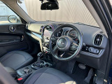 ◆LIBERALAは、輸入車選びの新たなスタイルを提案するインポート・セレクト・ブランドです。オーナー様となる方がクルマから直接感じる感性を第一にした、最良の一台との出会いをコーディネートいたします。