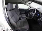 ゆったり室内で運転もしやすいです♪使い勝手の良い配置も考えられています!!