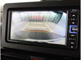 バックガイドモニターで、後方を確認しながら安心して駐車することができます。運転初心者も熟練者も必須の機能ですよ!