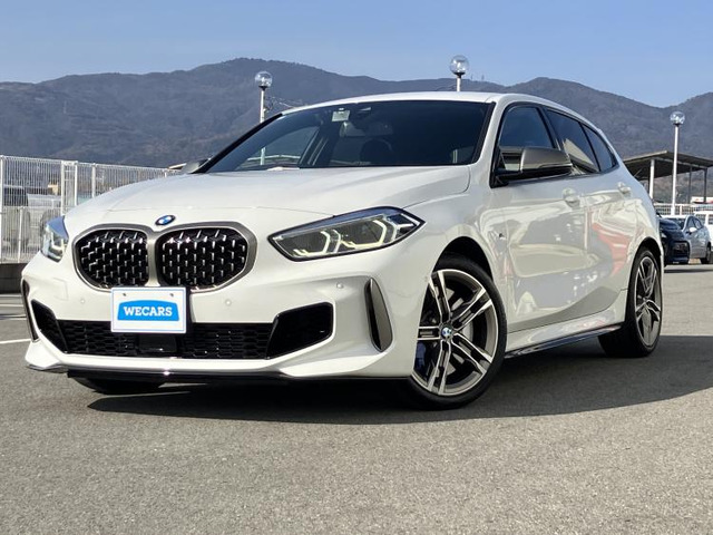 1シリーズM135i xドライブ 4WD