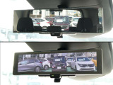 車両後方のカメラ映像をミラー面に映し出して、いつでもクリアな後方視界を確保する、インテリジェントルームミラー!