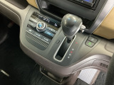 発進時から滑らかに加速する無段階変速のCVTはストップ&ゴーの多い街の中も快適です
