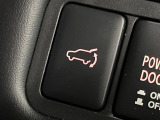 【パワーバックドア】スマートキーや運転席のボタンを押すだけでリアゲートが自動で開閉します!荷物を持っている時や、高い位置にあるバックドアを閉める際に便利な機能です♪