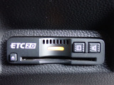 ■【ETC車載器】が装備されています。セットアップをしてお渡しとなり、ETCカードを差し込むだけで高速道路の利用が可能です。