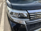 LEDヘッドライトです。デザイン性がよくとても明るいので、夜間の走行や悪天候でも安心です。しかも長寿命!
