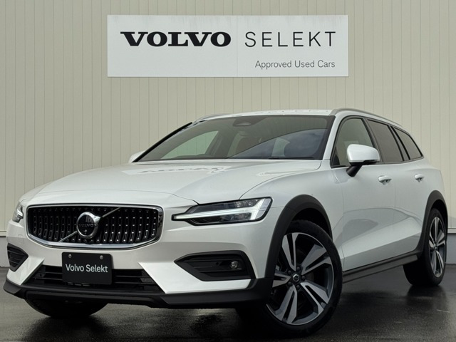V60クロスカントリー ウルトラ B5 AWD 4WD 