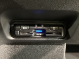 いまや快適なカーライフに欠かせないETCが付いています。
