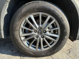 純正アルミホイール装着してます