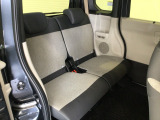 【後席】後席のお足元もとっても広いですよ!♪後席シートも乗り心地OK!ゆったり乗れます♪