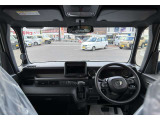 届出済未使用車を一人でも多くの方に提供できるよう専門スタッフがしっかりと説明し、相談にのらせていただきます。