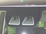 【スマートアシスト】走行中に前方の車両等を認識し、衝突しそうな時は警報とブレーキで衝突回避と被害軽減をアシスト。より安全にドライブをお楽しみいただけます。