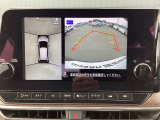 アラウンドビューモニター装備で、バックや縦列駐車の際に上から見た映像があなたをサポート!