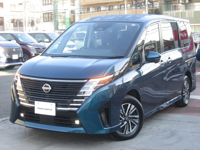 セレナ 1.4 e-4ORCE ハイウェイスターV 4WD 