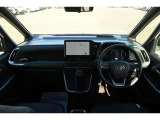 すっきりとした運転席回り☆
