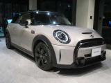 MINI NEXT一宮へのアクセスは、東海北陸自動車道(一宮西IC)を降りて5分ほどと、便利です。在庫確認、道案内など、MINI NEXT一宮へのお問い合わせは TEL 0078-6002-369993(無料)まで!