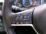 ステアリングスイッチ装備!オーディオ操作等もスマートに♪