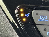 【シートヒーター】運転席と助手席をそれぞれ独立して操作でき、無段階に温度調節も可能なため、座る人と室内温度にあわせたて快適に過ごせます。