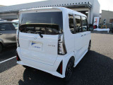 走りにこだわりながら収納力も持ち合わせたお車です。荷物を載せて軽快なドライブを楽しめますよ♪